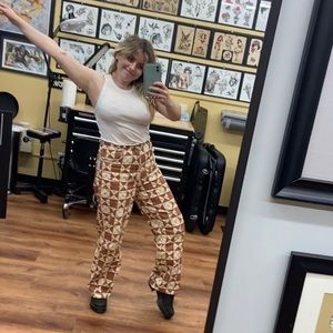 Lisa Says Gah High Waist Ankle Straight Leg Jeans Floral Quilt Toasted Pecan